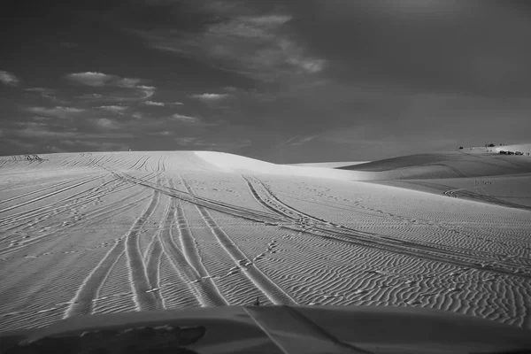 Sand dunes  in the desert — Stock Photo, Image