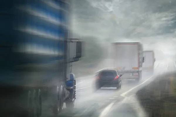 Trucks on  road,  logistics — Stock Photo, Image