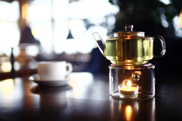 Hot  tea  on table — Stock Photo, Image