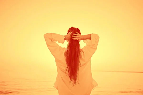 Menina com cabelo comprido — Fotografia de Stock