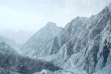 Himalaya Dağları Tibet'te   