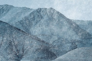 Himalaya Dağları Tibet'te   