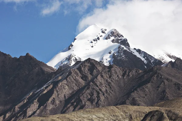 Montagne dell'Himalaya in Tibet — Foto Stock