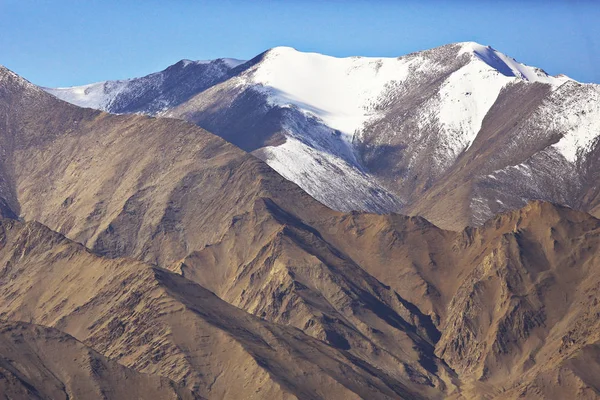 Montagne dell'Himalaya in Tibet — Foto Stock