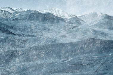 Himalaya Dağları Tibet'te   