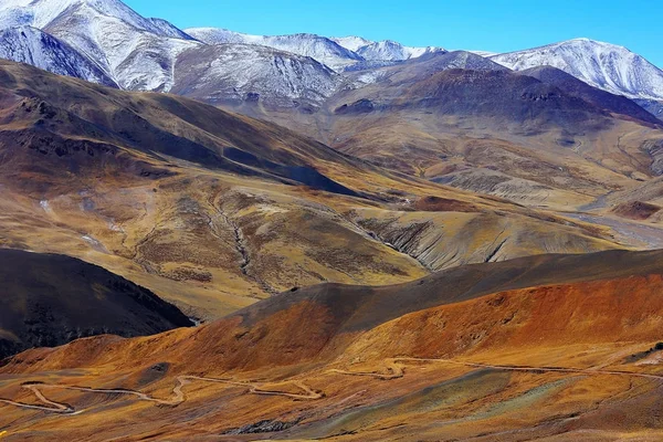 Гималаи в Тибете — стоковое фото