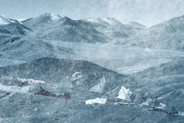 Himalaya Dağları'nda kutsal Gölü