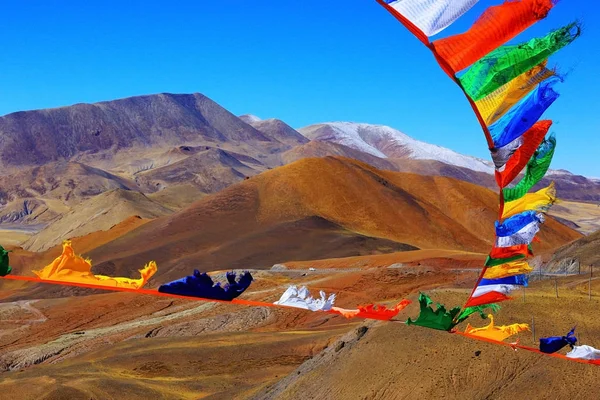 Himalaya Dağları'nda kutsal Gölü — Stok fotoğraf