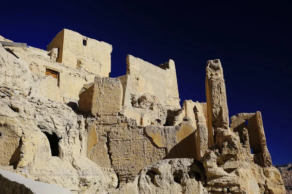 Tibet'te antik kentin kalıntıları 