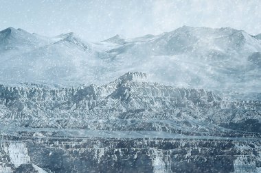 karlı kış dağlar, pitoresk Alp manzara şehrinde hava durumu 