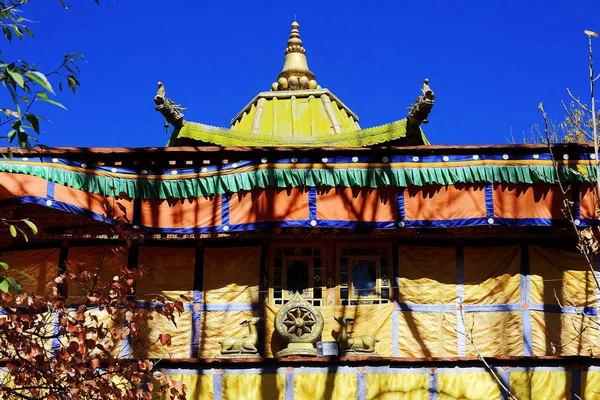 Kleurrijke Textiel Het Gebouw Boeddhistische Klooster Tibet — Stockfoto