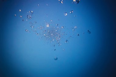 Su altı hava kabarcıkları