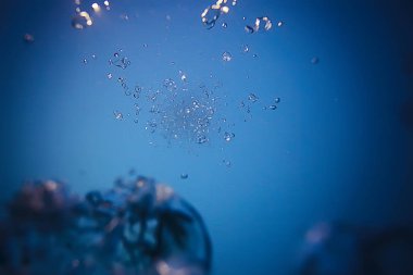 Su altı hava kabarcıkları