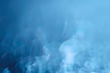 Mavi duman ile soyut sihirli doku, fantezi arka plan bulanık.  