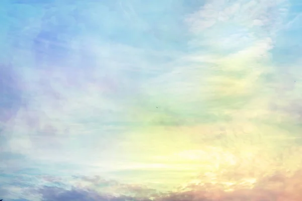 극적인 하늘의 크리에이 수채화 배경입니다 환상적인 다채로운 Cloudscape — 스톡 사진