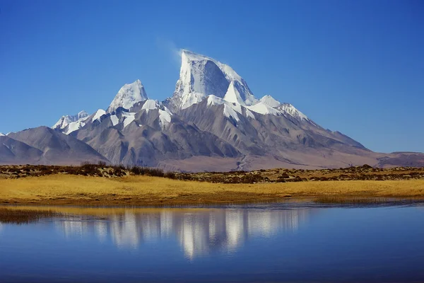 Malerische Landschaft Mit Tibetischen Hochebenen Und Klarem Seewasser China Erstaunliches — Stockfoto