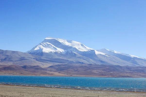 Himalaya Dağları'nda kutsal Gölü