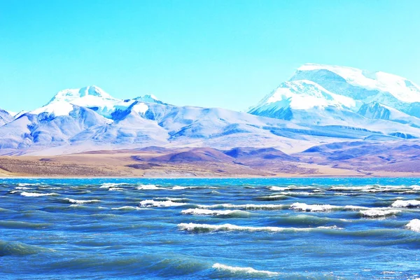 Himalaya Dağları'nda kutsal Gölü