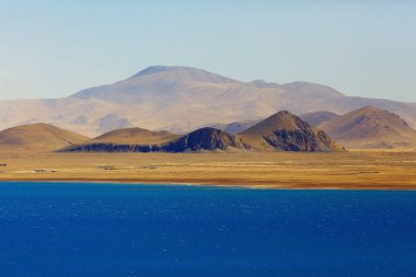 Himalaya Dağları'nda kutsal Gölü