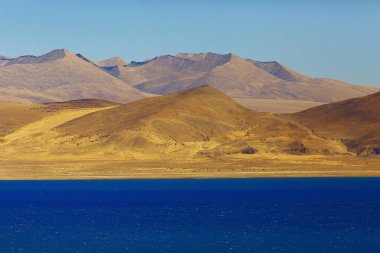 Himalaya Dağları'nda kutsal Gölü