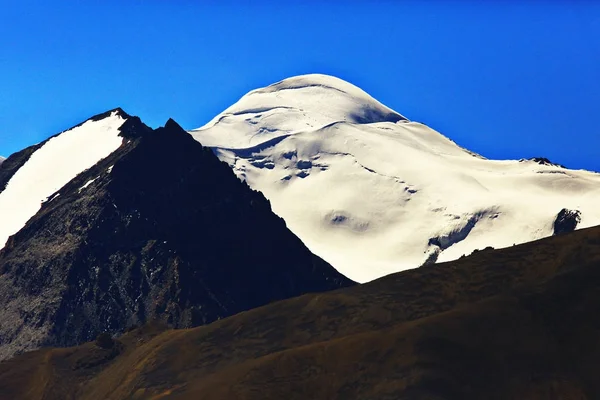 Paesaggio delle montagne dell'Himalaya — Foto Stock