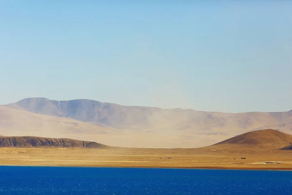 Pittoreska Landskap Med Tibetanska Högplatån Berg Och Tydlig River Fantastiska — Stockfoto
