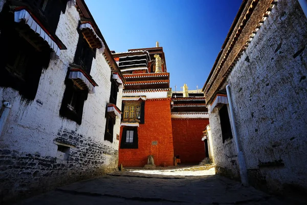 Palacio de Potala en Lhasa —  Fotos de Stock