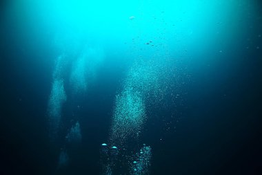 Su altı hava kabarcıkları