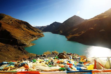 Himalaya Dağları'nda kutsal Gölü