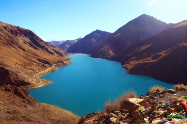 Himalaya Dağları'nda Nehri