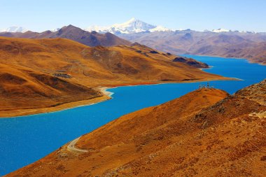 Himalaya Dağları'nda kutsal Gölü