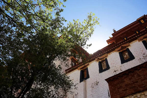 Palacio de Potala en Lhasa — Foto de Stock