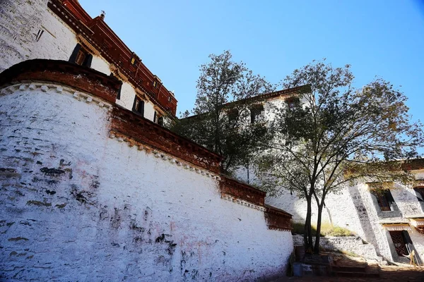 Potala Palace in Lhasa — Stock Photo, Image