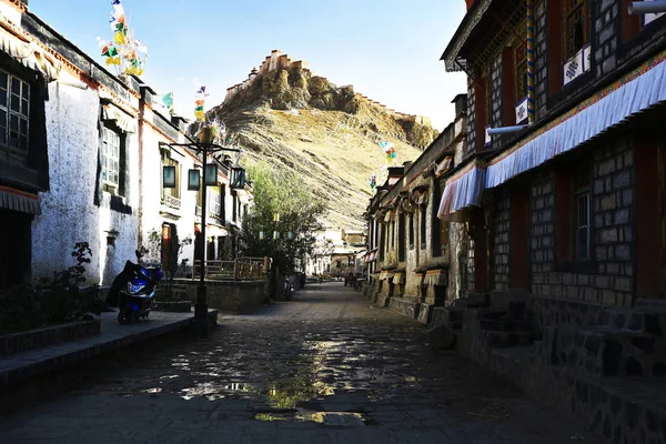 Tibet'te antik kentin kalıntıları — Stok fotoğraf