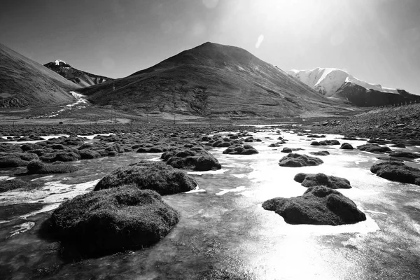 Tibet'te kutsal Mount Kailash   