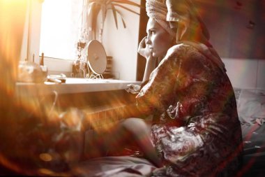 güzel bir kadın makyaj