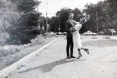 Gelin ve damat düğün gününde  