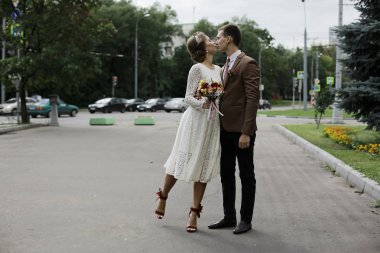 Gelin ve damat düğün gününde  