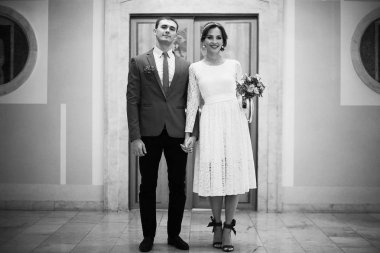 Gelin ve damat düğün gününde  