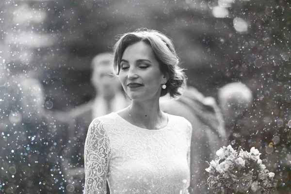 gelin buketi çiçek ile