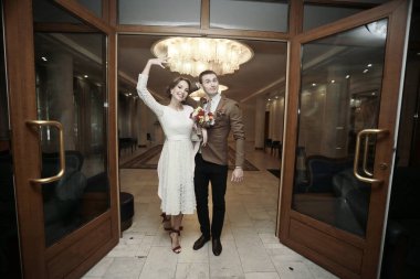 Gelin ve Damat Düğün Sarayı   