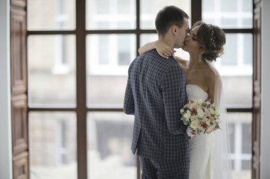 Gelin ve zarif iç groome 