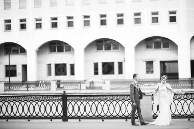 Gelin ve damat düğün gününde   