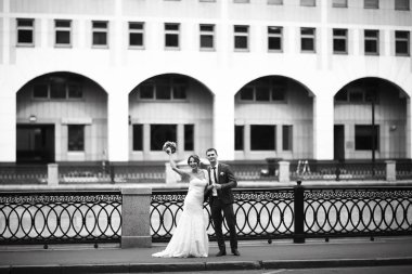 Gelin ve damat düğün gününde   