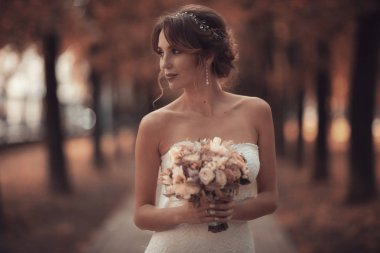 gelin buketi çiçek ile