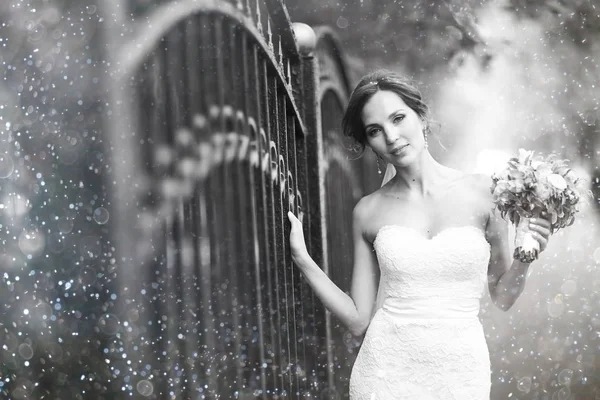 gelin buketi çiçek ile  