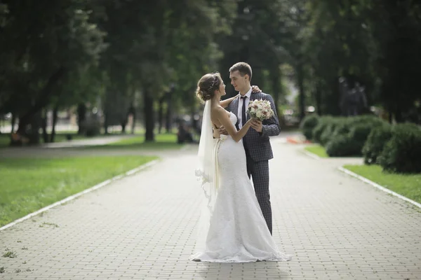 Gelin ve damat yaz Park