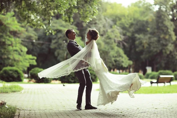 Gelin ve damat yaz Park