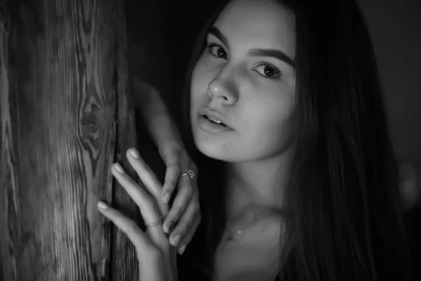 Young woman with long dark hair — Stock Photo, Image