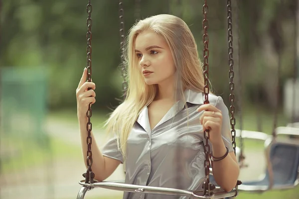 kadın zinciri atlı karınca 